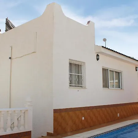 3 Bedroom Lovely In Semesterbostad